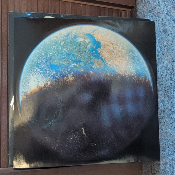 Vintage Jefferson Starship Earth Vinyl - Picture 6 of 11